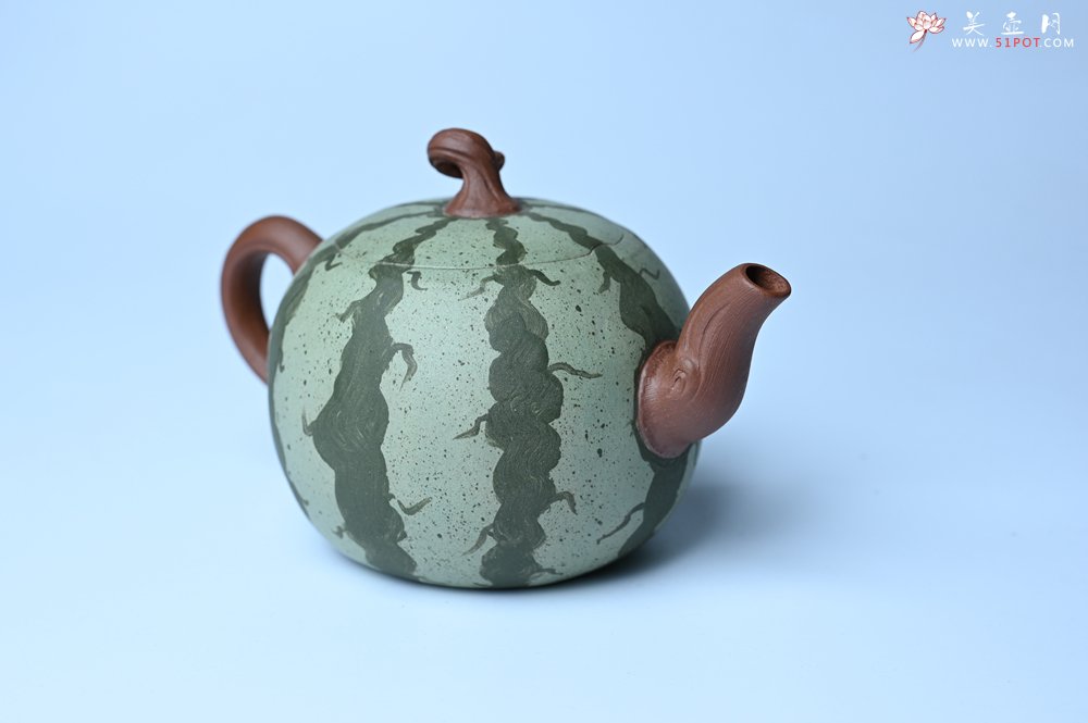 紫砂壶图片：美壶特惠 精致西瓜紫砂壶 茶人醉爱 - 美壶网