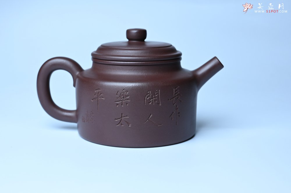 紫砂壶图片：油润底曹青 全手工德中茶壶 装饰人物特文气 - 美壶网
