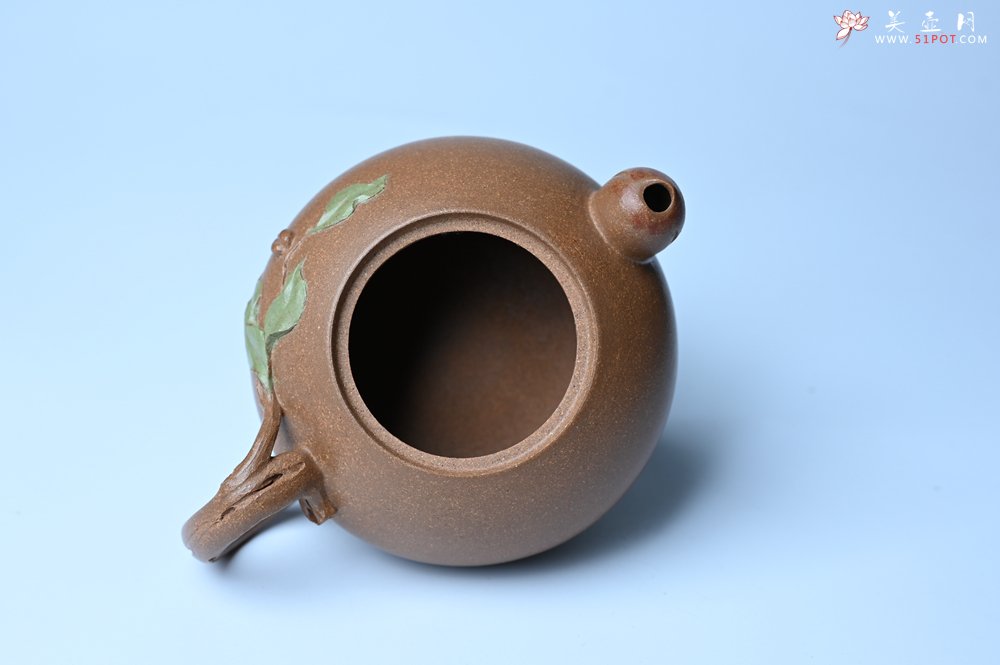 紫砂壶图片：美壶特惠 潜力股董静老师精品老段泥双色寿桃壶 茶人醉爱 - 美壶网