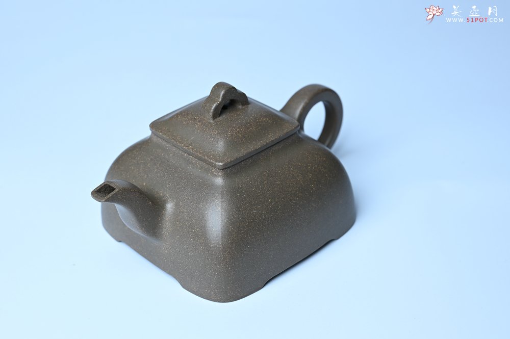 紫砂壶图片：实力派张海艳全手工蟹壳老青段泥精工弧菱壶 - 美壶网