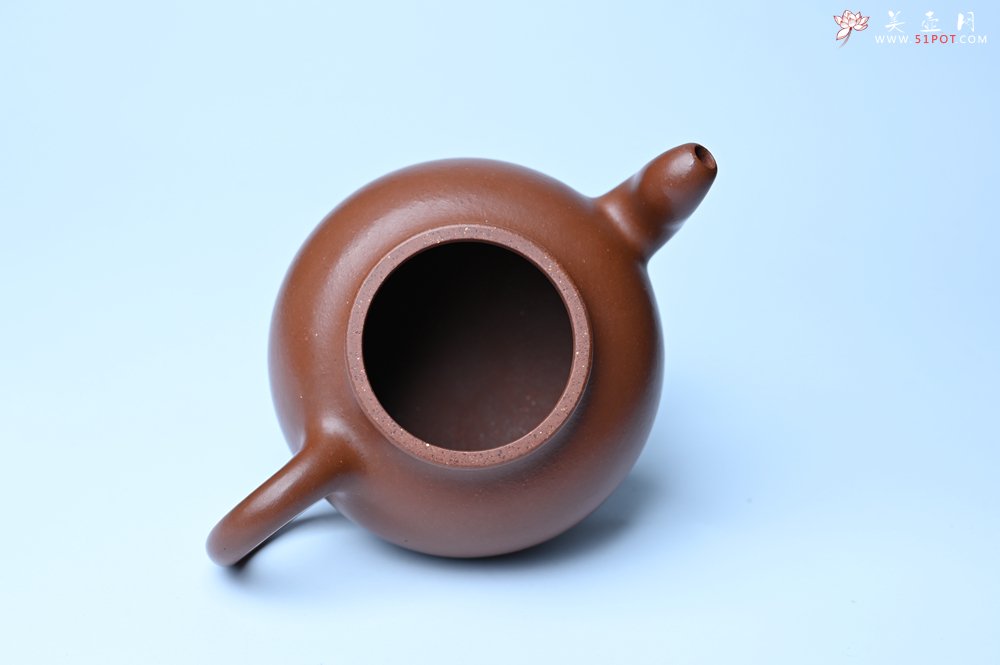 紫砂壶图片：潜力股周小培老师 特好清水泥全手工过桥乳鼎壶 期待与您结缘 - 美壶网