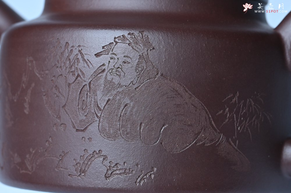 紫砂壶图片：油润底曹青 全手工德中茶壶 装饰人物特文气 - 美壶网