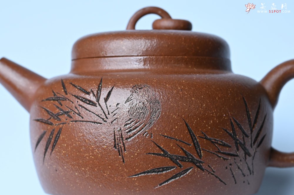 紫砂壶图片：美壶特惠 养过油润降坡泥圈钮德中壶 茶人醉爱 - 美壶网