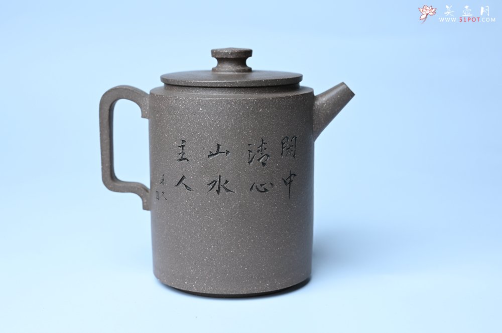 紫砂壶图片：美壶特惠 蠡墅大水潭深井老天青泥 精致圆础壶 装饰山水 茶人醉爱 - 美壶网