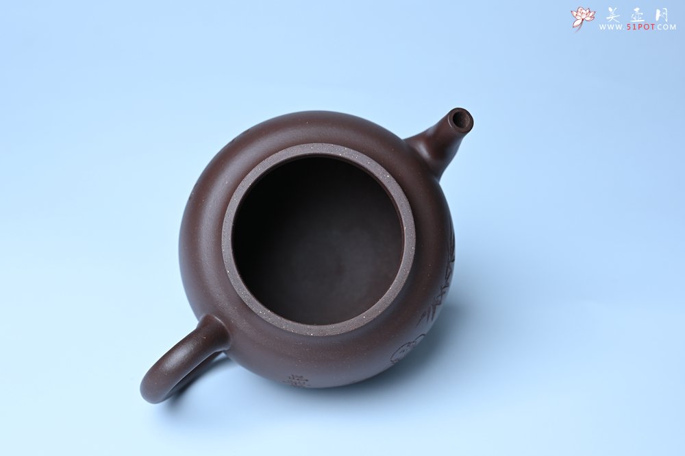 紫砂壶图片：美壶特惠 优质紫泥精致三足鼎壶 品茶论道 - 美壶网