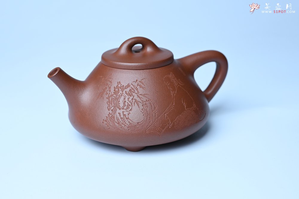 紫砂壶图片：特好底曹青 全手工小子冶石瓢 抚琴看修竹 装饰特文气 期待与亲结缘 - 美壶网