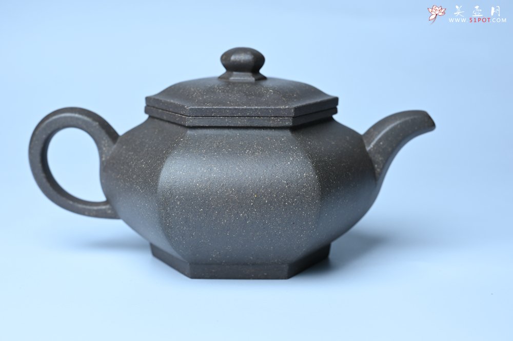 紫砂壶图片：实力派张海艳全手工油润青灰段泥藏六方壶 线面挺快 大气 - 美壶网