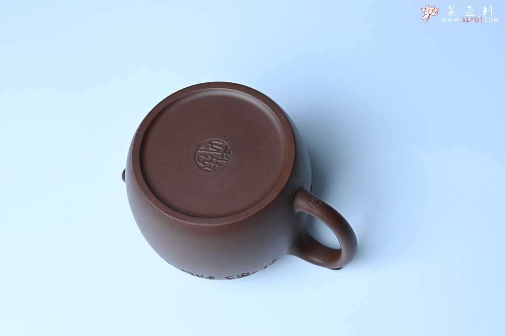 紫砂壶图片：美壶福利特惠 精致特好老紫泥秦权壶 刻梅花 特文气 - 美壶网