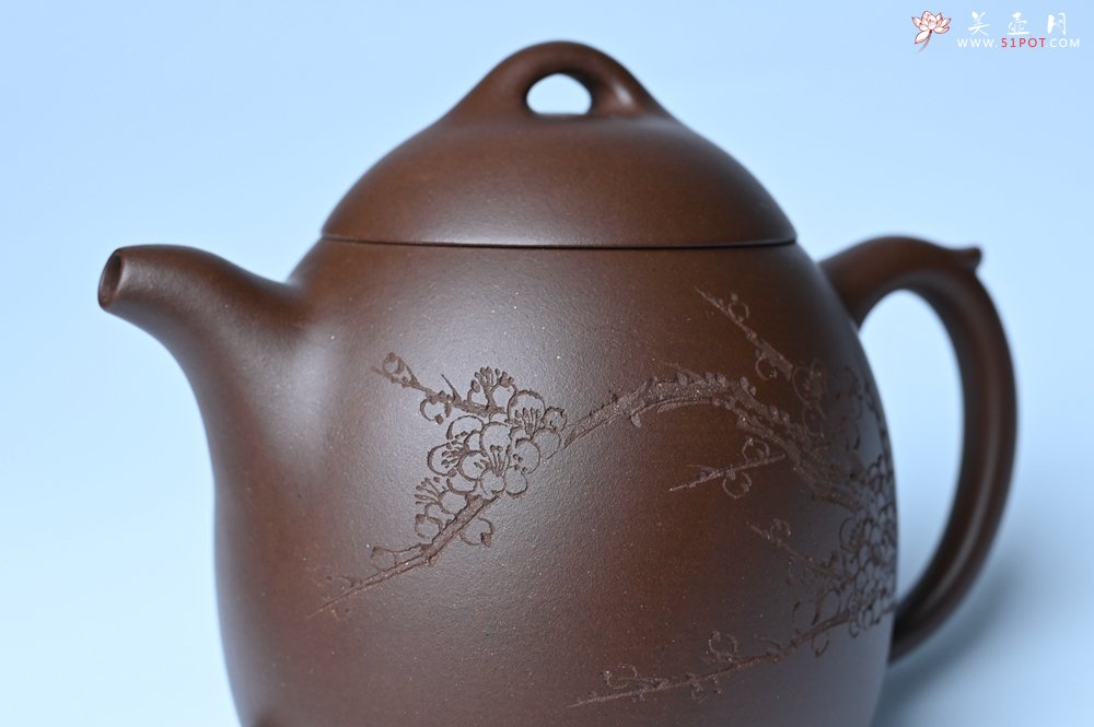 紫砂壶图片：美壶福利特惠 精致特好老紫泥秦权壶 刻梅花 特文气 - 美壶网