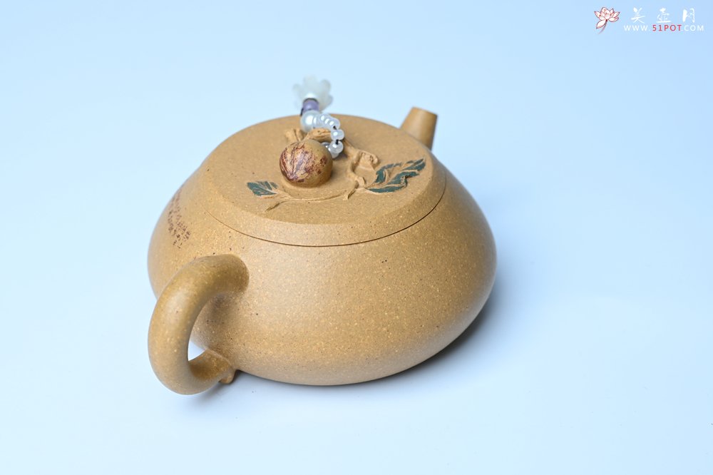 紫砂壶图片：美壶特惠 特好黄龙山段泥香桃壶 桃和叶特灵动 仿生佳作 - 美壶网