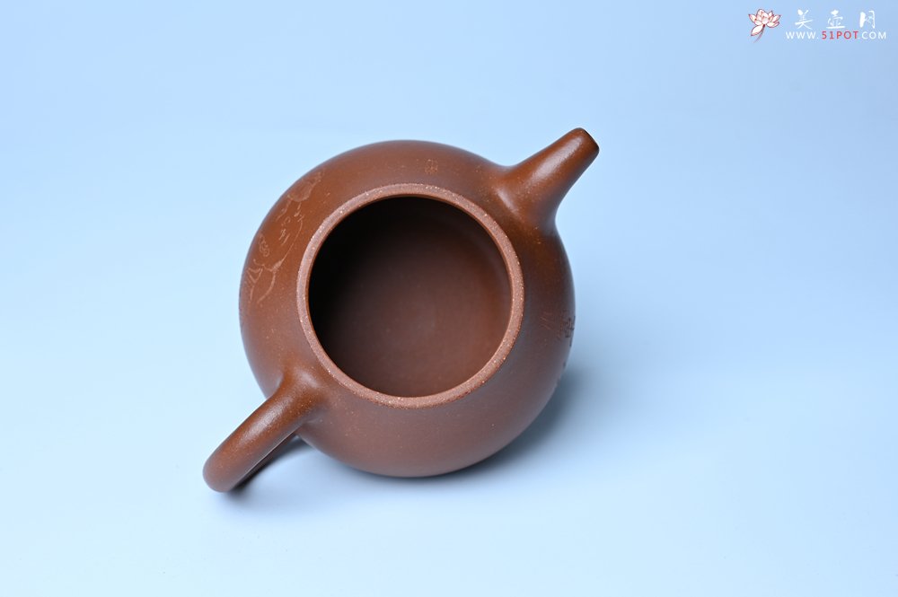 紫砂壶图片：美壶特惠 王老师 全手工红降坡泥潘壶 国助工 易轩 范小君徒杨志超老师刻绘 装饰小富贵特文气 - 美壶网