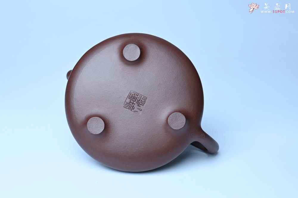 紫砂壶图片：潜力股周小培 特好全手工底槽清子冶石瓢 此是诗仙坡老作 与君同试雨前茶 - 美壶网