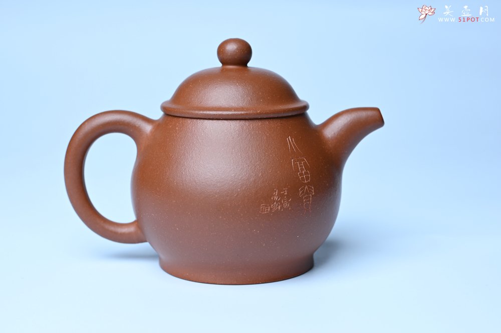 紫砂壶图片：美壶特惠 王老师 全手工红降坡泥潘壶 国助工 易轩 范小君徒杨志老师刻绘 装饰小富贵特文气 - 美壶网