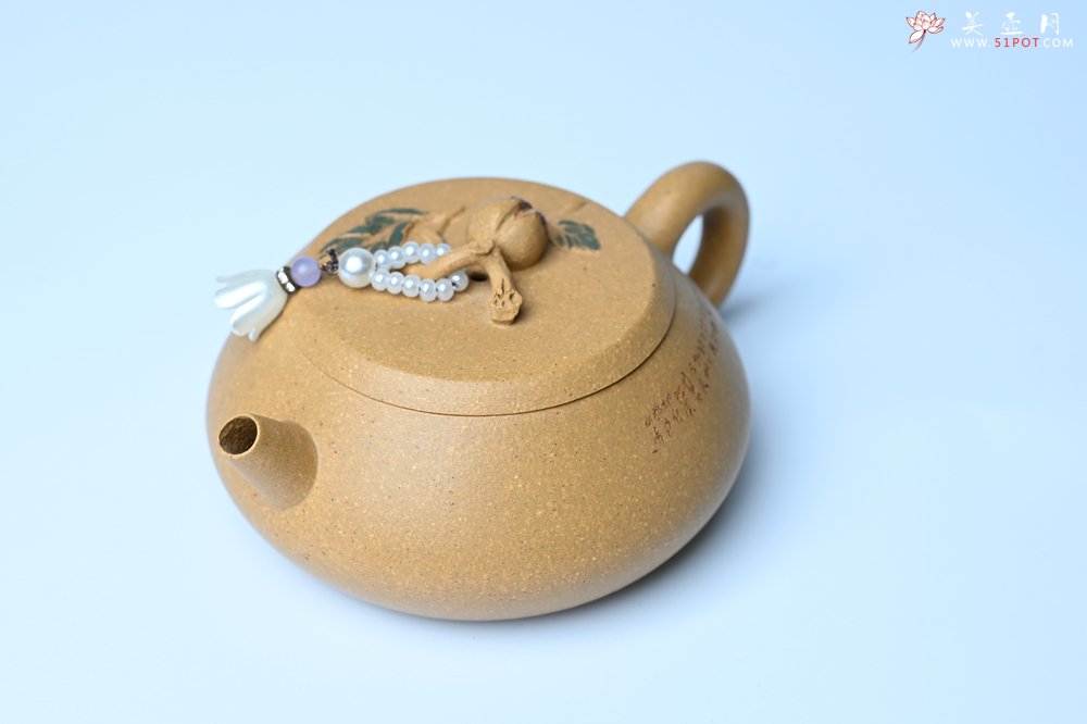 紫砂壶图片：美壶特惠 特好黄龙山段泥香桃壶 桃和叶特灵动 仿生佳作 - 美壶网