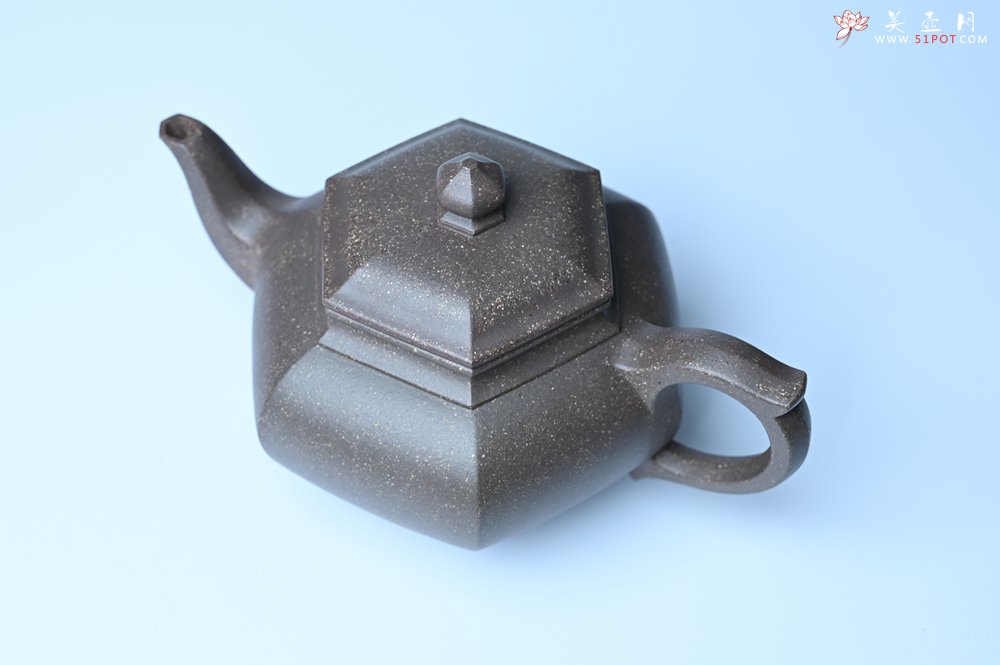 紫砂壶图片：实力派张海艳全手工特好老青灰段泥六方笑樱壶 做工灰常精致 气韵流畅 - 美壶网