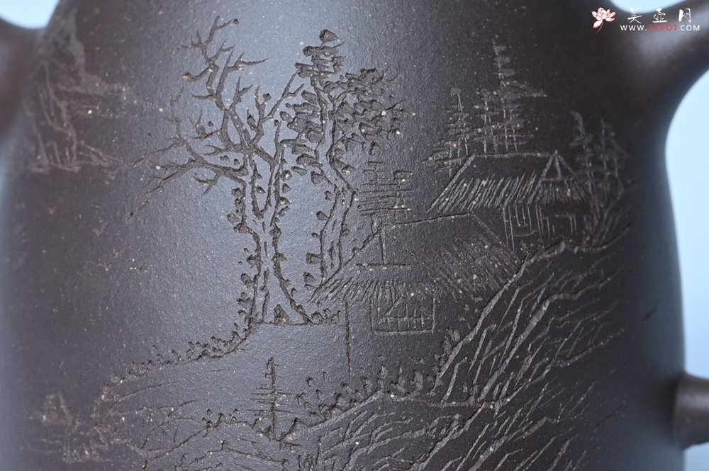 紫砂壶图片：美壶特惠 老紫泥精致山水汉铎壶 茶人醉爱 - 美壶网