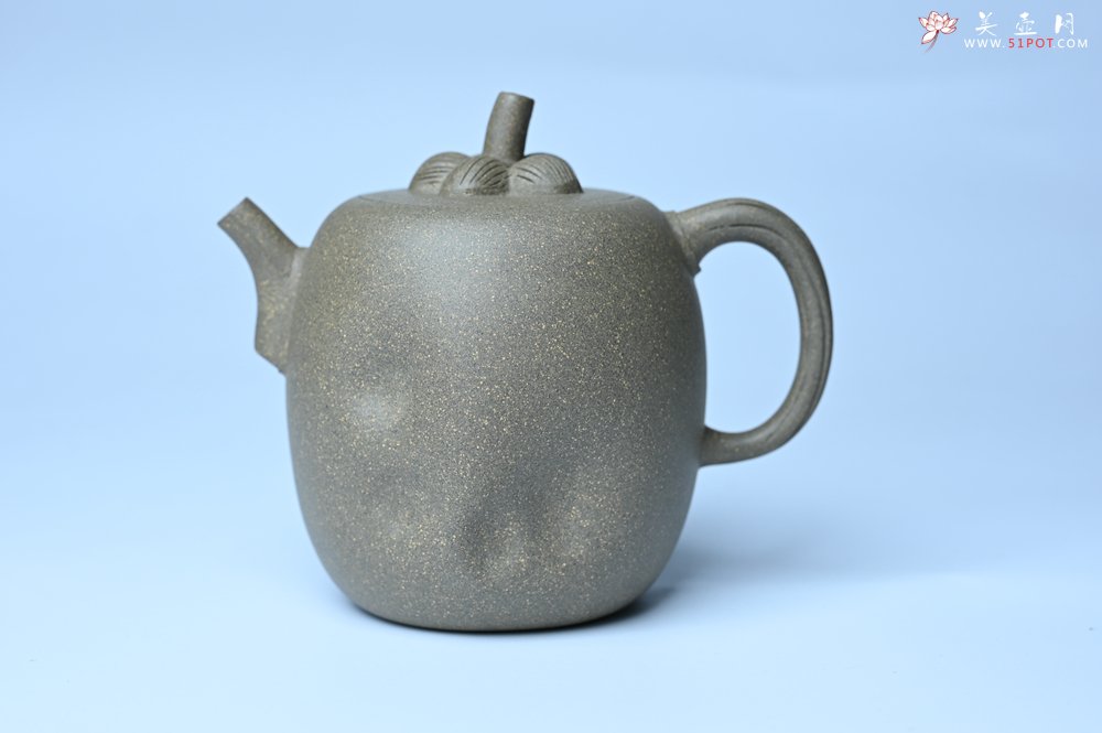 紫砂壶图片：美壶特惠 精致薄胎青段泥瓜菱壶 质量仅84g 茶人醉爱 - 美壶网