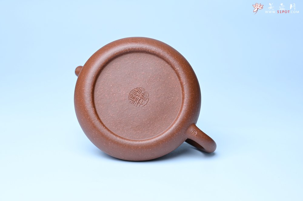 紫砂壶图片：美壶特惠 潜力股王老师 全手工拍打成型茄瓢壶 装饰梅花 特文气 - 美壶网