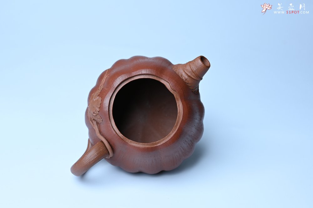 紫砂壶图片：美壶福利特惠 美壶专属定制 精致好料南瓜紫砂壶  肌理丰富生动 - 美壶网