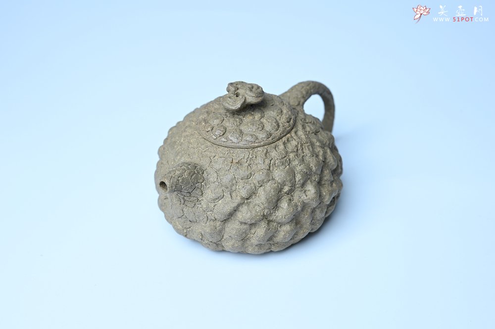 紫砂壶图片：美壶特惠 全手工老青段供春壶 肌理有老树瘿的感觉 灰常赞 - 美壶网