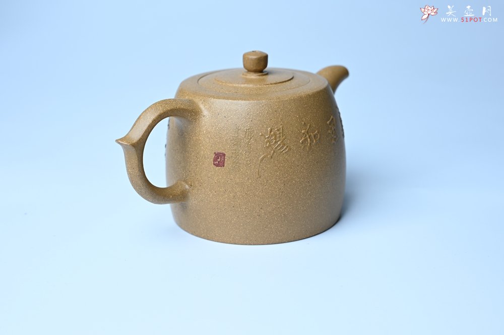 紫砂壶图片：美壶特惠 精致特好黄段泥井栏壶 泥绘祥瑞兔子 惠风和畅 寓意吉祥好运常来 - 美壶网