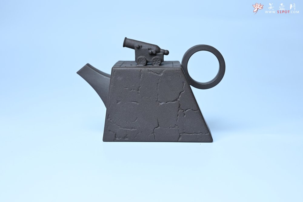 紫砂壶图片：美壶特惠 优质紫泥还原烧威震四方壶 - 美壶网