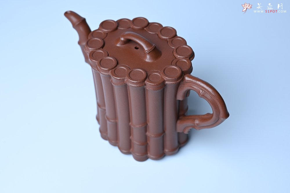 紫砂壶图片：实力派工艺师周斌精工底槽清十六竹壶 - 美壶网