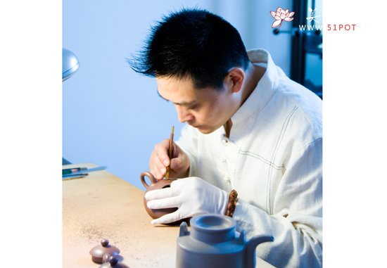 紫砂壶图片：工作照 - 美壶网