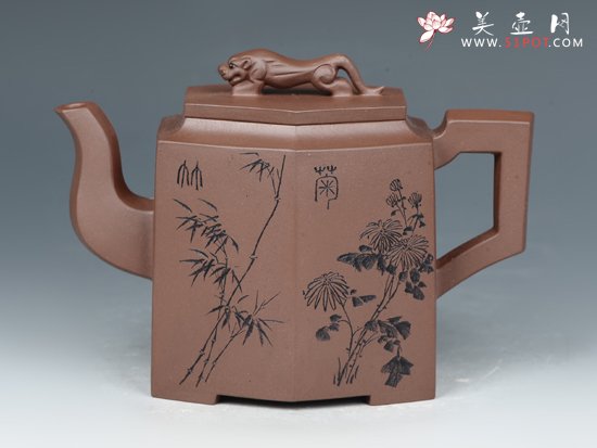 紫砂壶图片：高狮六方  黄龙山老紫泥  380cc - 美壶网