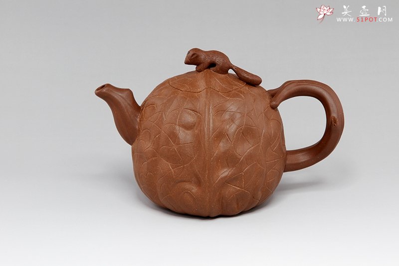 紫砂壶图片：松鼠核桃壶 - 美壶网