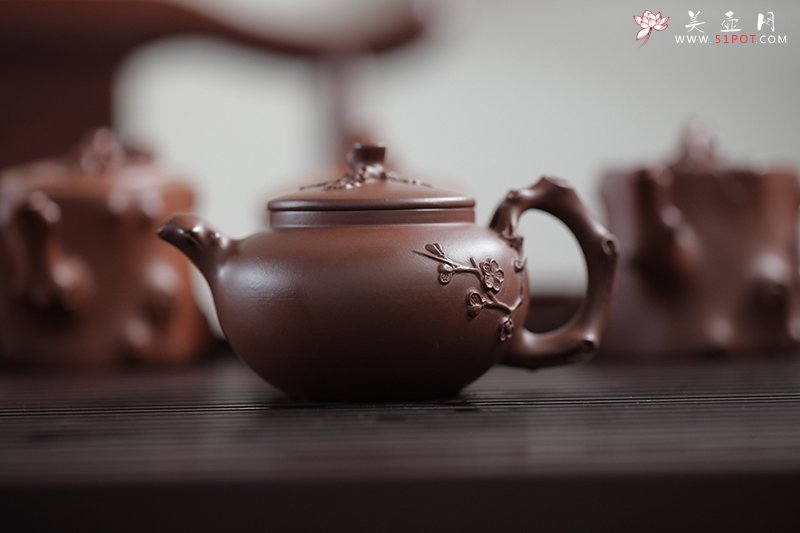 紫砂壶图片：寒香小壶（黄龙山原矿红皮龙） - 美壶网