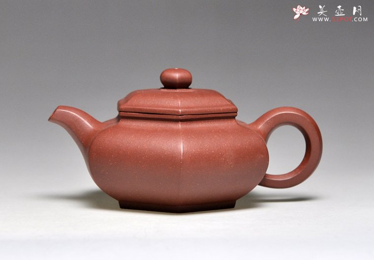 紫砂壶图片：《六方仿古》泥料：底槽清 容量：250cc - 美壶网