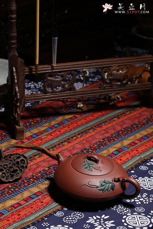 紫砂壶图片：硕果累累 - 美壶网