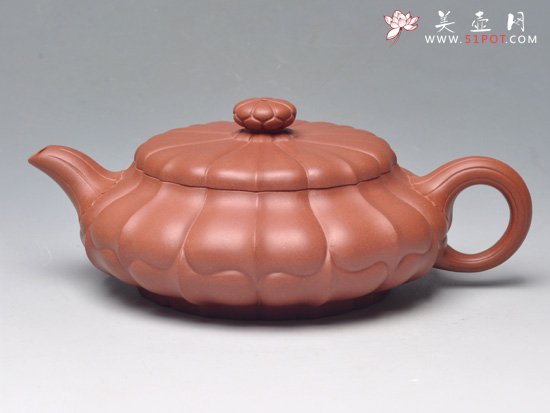 紫砂壶图片：菱花扁古 原矿小红泥  780cc - 美壶网