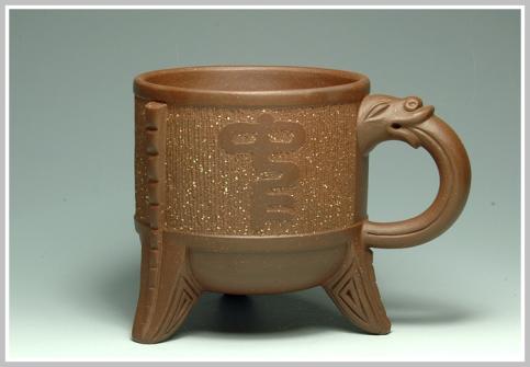 精品杯紫砂壶 三足龙杯 原矿紫泥