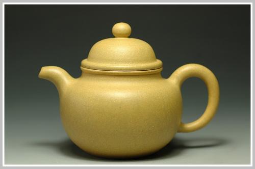 何卫枫紫砂壶 段泥寿珍掇球 