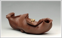 紫砂壶图片：荷塘清趣 - 美壶网