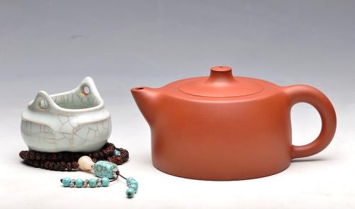 曲峰紫砂壶 非常有特色的 全手嵌盖天际 敦厚可人 原矿清水泥