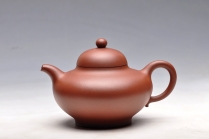 紫砂壶图片：秀气可人 体态丰润 尹君峰壬辰年新品 全手华颖 - 美壶网