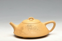 紫砂壶图片：漂亮的黄金段 精工之作 隽雅刚劲 景舟小石瓢 - 美壶网