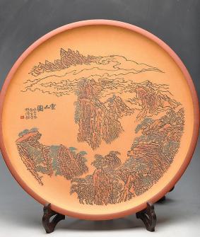 朱牧清紫砂壶 山水味道     朱牧清作品 紫砂泥料上色 云山图 40cm 
