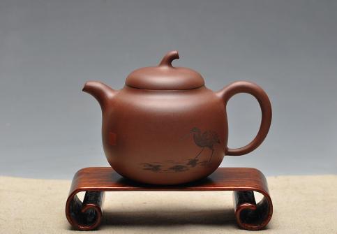 钱伟刚紫砂壶 传统实用之作  顾式茄段 舒展优美 原矿紫泥