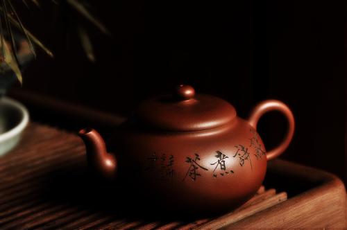 张云熙紫砂壶 曲线优美 古朴静雅 半月壶 原矿清水泥