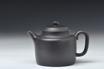 紫砂壶图片：万阗阗近作 气势雄壮全手精品剑流高德中 大亨遗韵 - 美壶网