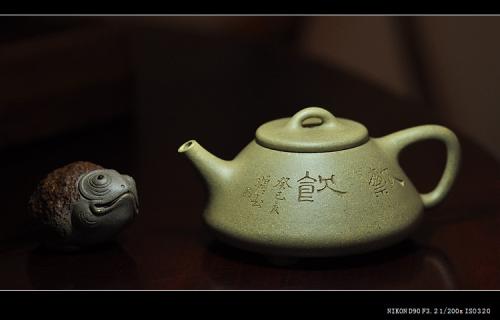 徐亚春紫砂壶 徐亚春摹翟子冶石瓢 全手工 韵味苍劲 许频频装饰 仅1把不接受定做 原矿段泥