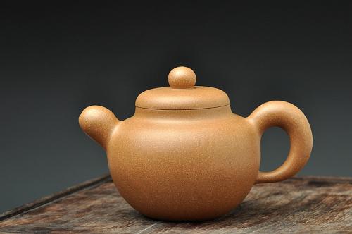 陈进紫砂壶 道洪风格 雄厚可人  全手鼎珠 改良版 原矿段泥