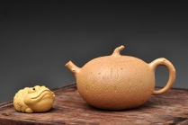 紫砂壶图片：蔡岩峰代表作 古拙中透灵气 全手工橘瓜 肌理丰润 - 美壶网