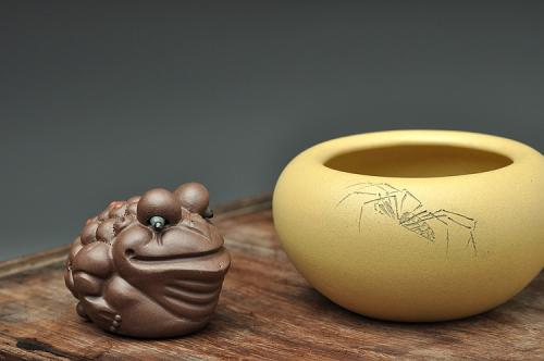 陆轶舟紫砂壶 天水牛 知了 蟋蟀 生动形象 文玩杂项 手工精品薄胎一捺底笔洗 原矿段泥