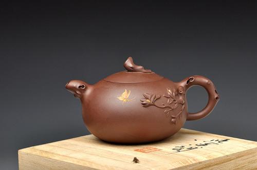 崔巍健紫砂壶 实用花货 泥绘蝴蝶 玉兰相伴 蝶恋花 原矿紫泥