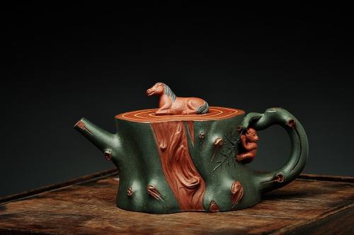 崔巍健紫砂壶 恭贺新春 造型独特 构思巧妙  马上封侯 送礼自玩佳品~ 原矿清水泥